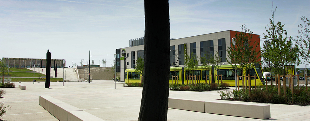 Nouveau tramway à Bezannes